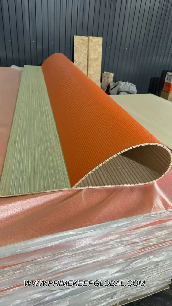 Bendable solid wood panel for curved wall decoration